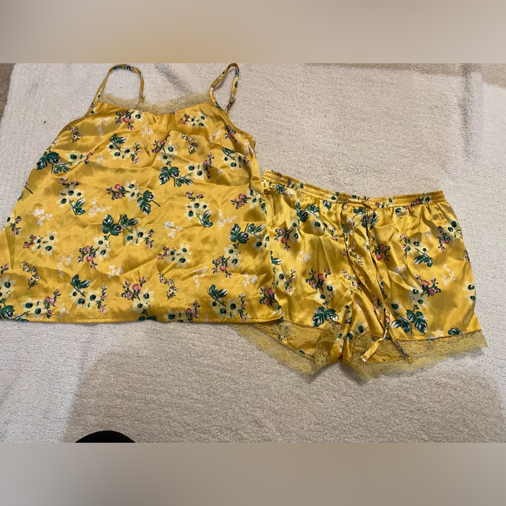 Tabitha Webb Yellow Floral Satin Cami & Lace-Trim Shorts Set